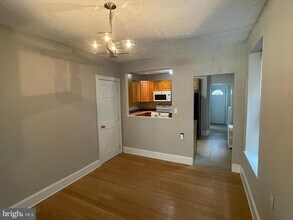 141 Leverington Ave in Philadelphia, PA - Building Photo - Building Photo