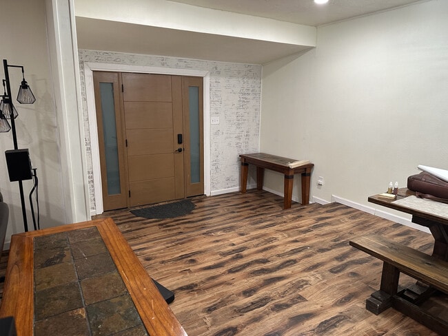 4609 Elgin Ave in Lubbock, TX - Foto de edificio - Building Photo