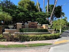 6340 NW 114th Ave in Doral, FL - Building Photo