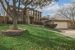 4 Whittier Ct in Highland Village, TX - Building Photo