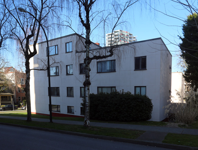 1112 Broughton St in Vancouver, BC - Building Photo - Building Photo