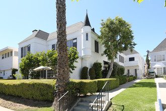 9933 Young Dr in Beverly Hills, CA - Building Photo - Building Photo