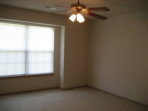 2929 S Harvard Ave in Independence, MO - Building Photo - Building Photo
