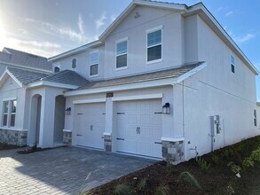 11357 Satire St in Orlando, FL - Building Photo - Building Photo