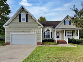 112 Spalding Ln in Clayton, NC - Building Photo