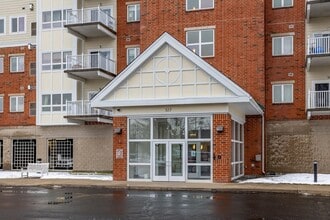 527 Pawtucket Blvd in Lowell, MA - Building Photo - Building Photo