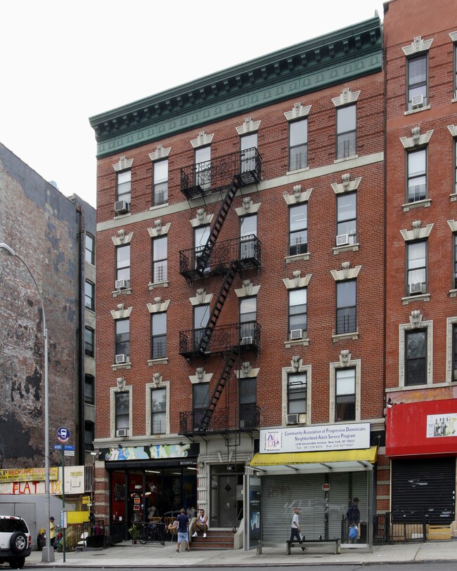 2240 Amsterdam Ave in New York, NY - Building Photo - Building Photo