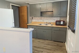 2650 Eggert Rd in Tonawanda, NY - Building Photo - Building Photo