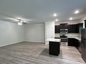 129 Chase Xing in Cornelia, GA - Building Photo - Building Photo