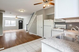 1535 Emily St in Philadelphia, PA - Building Photo - Building Photo