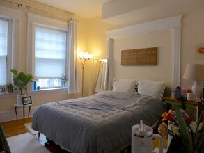 17 Auburn St, Unit n in Brookline, MA - Foto de edificio - Building Photo