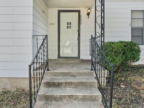4924 Penrose Ave in Fort Worth, TX - Building Photo - Building Photo