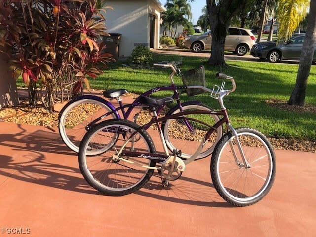 property at 3832 SW 20th Ave