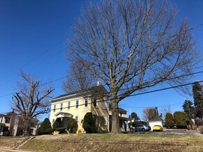625 Bloom St, Unit 2 in Danville, PA - Building Photo - Building Photo