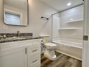 423 Adams Ave in Albert Lea, MN - Building Photo - Building Photo