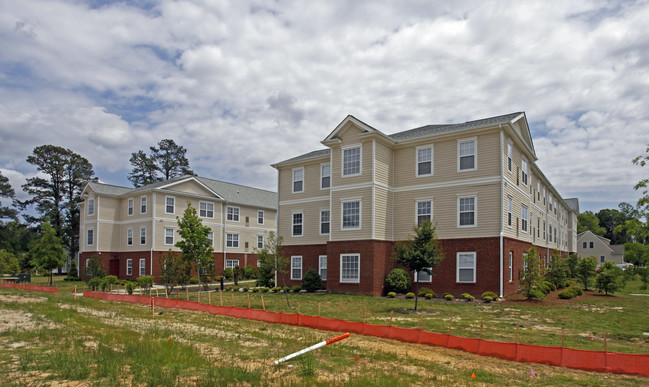 Parker View in Williamsburg, VA - Foto de edificio - Building Photo