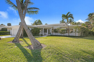 145 Beacon Ln in Jupiter, FL - Building Photo - Building Photo