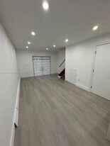 12045 SW 18th St in Miami, FL - Building Photo