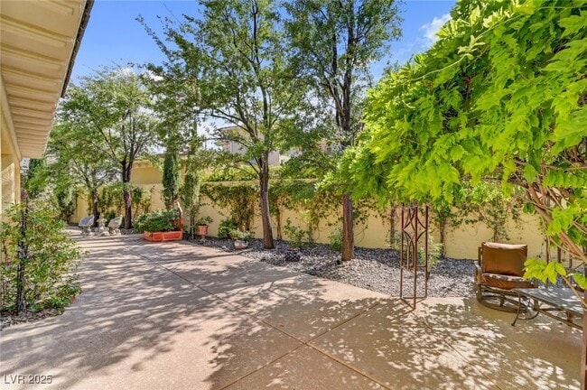 209 Surtees Point St in Las Vegas, NV - Building Photo - Building Photo