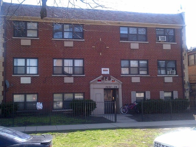 7037-7039 S East End Ave in Chicago, IL - Building Photo - Building Photo