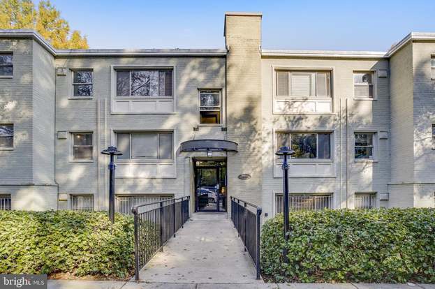 2844 Hartford St SE, Unit 201 in Washington, DC - Building Photo