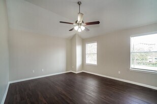 6614 Carly Park Way in Houston, TX - Building Photo
