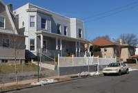 666 E 28th St in Paterson, NJ - Foto de edificio - Building Photo