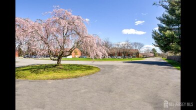 356 Ridge Rd in Dayton, NJ - Building Photo - Building Photo