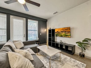 3021 Routh St in Dallas, TX - Building Photo - Building Photo