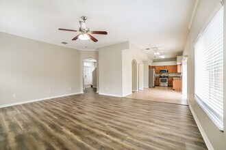 13210 Pike Lake Dr, Unit 09 in Riverview, FL - Foto de edificio - Building Photo