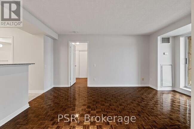 515 Rosewell Ave in Toronto, ON - Building Photo - Building Photo