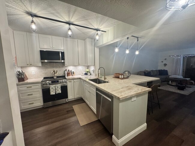 351 Club Cir, Unit 103 in Boca Raton, FL - Foto de edificio - Building Photo