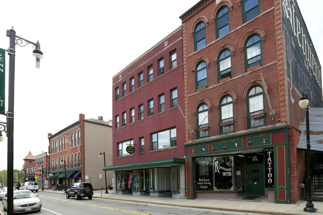 30 Main St in Woonsocket, RI - Building Photo - Building Photo