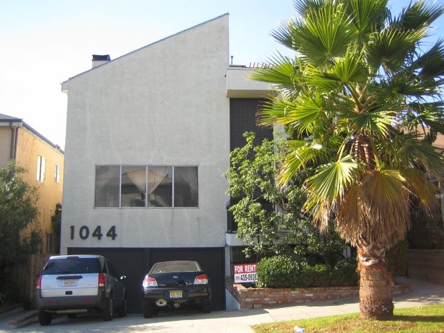 1044 19th St, Unit 137C in Santa Monica, CA - Building Photo