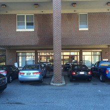 325-333 E Main St in Newark, DE - Foto de edificio - Building Photo