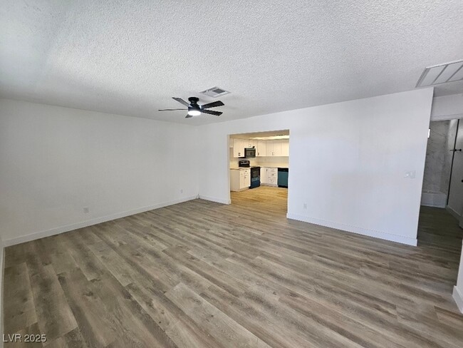property at 1083 E Calvada Blvd