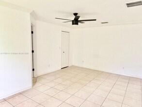 909 SW 10th Pl in Cape Coral, FL - Building Photo - Building Photo