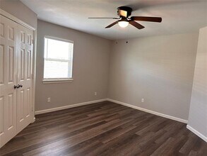 11015 I-30 Frontage Rd in Cumby, TX - Foto de edificio - Building Photo