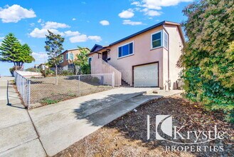 114 Hollywood Ave in Vallejo, CA - Building Photo - Building Photo