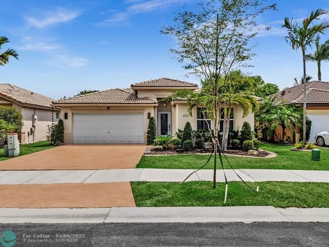 property at 14304 S Royal Cove Cir