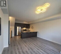 567 Ozawa Private in Ottawa, ON - Building Photo - Building Photo