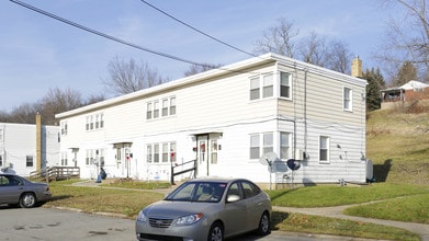 Mount Vernon Homes in Aliquippa, PA - Building Photo - Building Photo