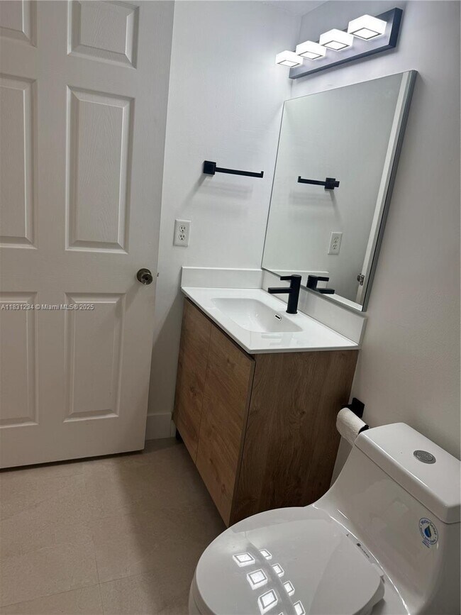 7900 NW 6th St in Pembroke Pines, FL - Building Photo - Building Photo