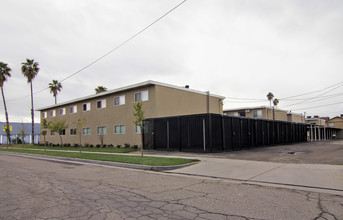 1386 E San Bruno Ave in Fresno, CA - Building Photo - Building Photo