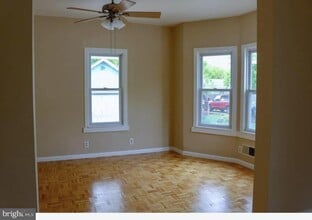 921 New Pear St in Vineland, NJ - Building Photo - Building Photo