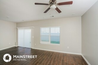 2101 Paddle Wheel Dr in Jeffersonville, IN - Building Photo - Building Photo