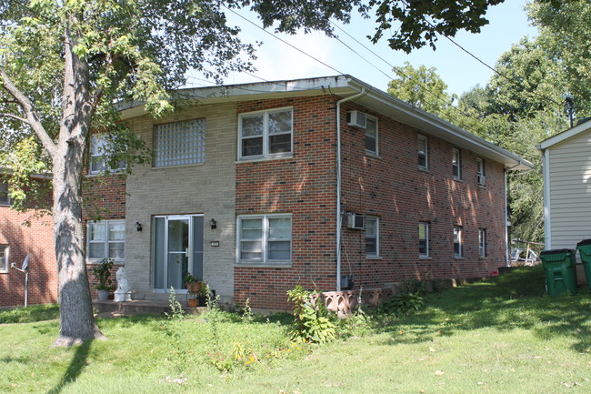 315 E Sand St in Pacific, MO - Foto de edificio - Building Photo