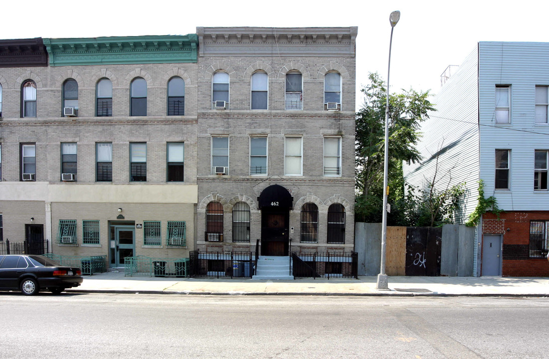 462 Central Ave in Brooklyn, NY - Building Photo