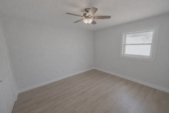 4453 87th St Ct W in Bradenton, FL - Building Photo - Building Photo