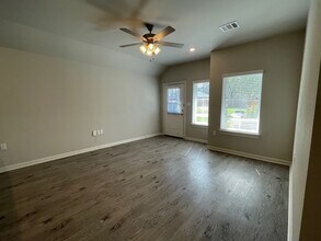 13089 Vega Ct in Willis, TX - Building Photo - Building Photo